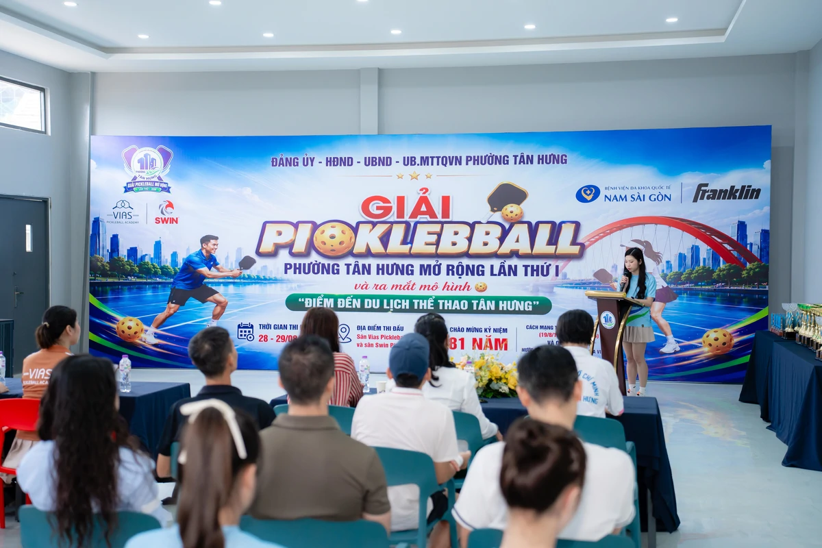 Giải Pickleball phường Tân Hưng mở rộng thành công, lan tỏa tinh thần thể thao và kết nối cộng đồng