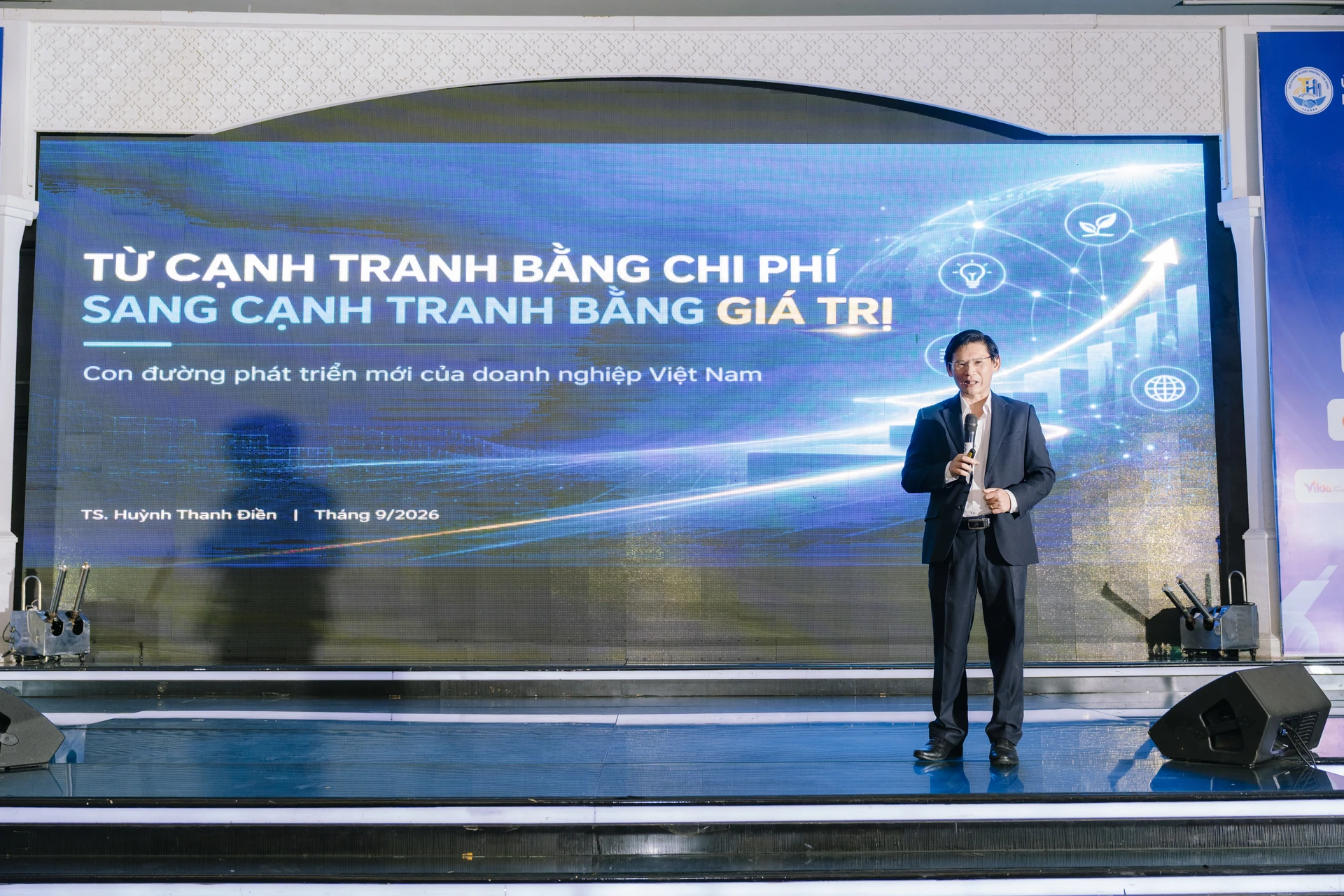TS. Huỳnh Thanh Điền &ndash; Chuy&ecirc;n gia kinh tế, Giảng Vi&ecirc;n Trường Đại Học Nguyễn Tất Th&agrave;nh, TP.HCM