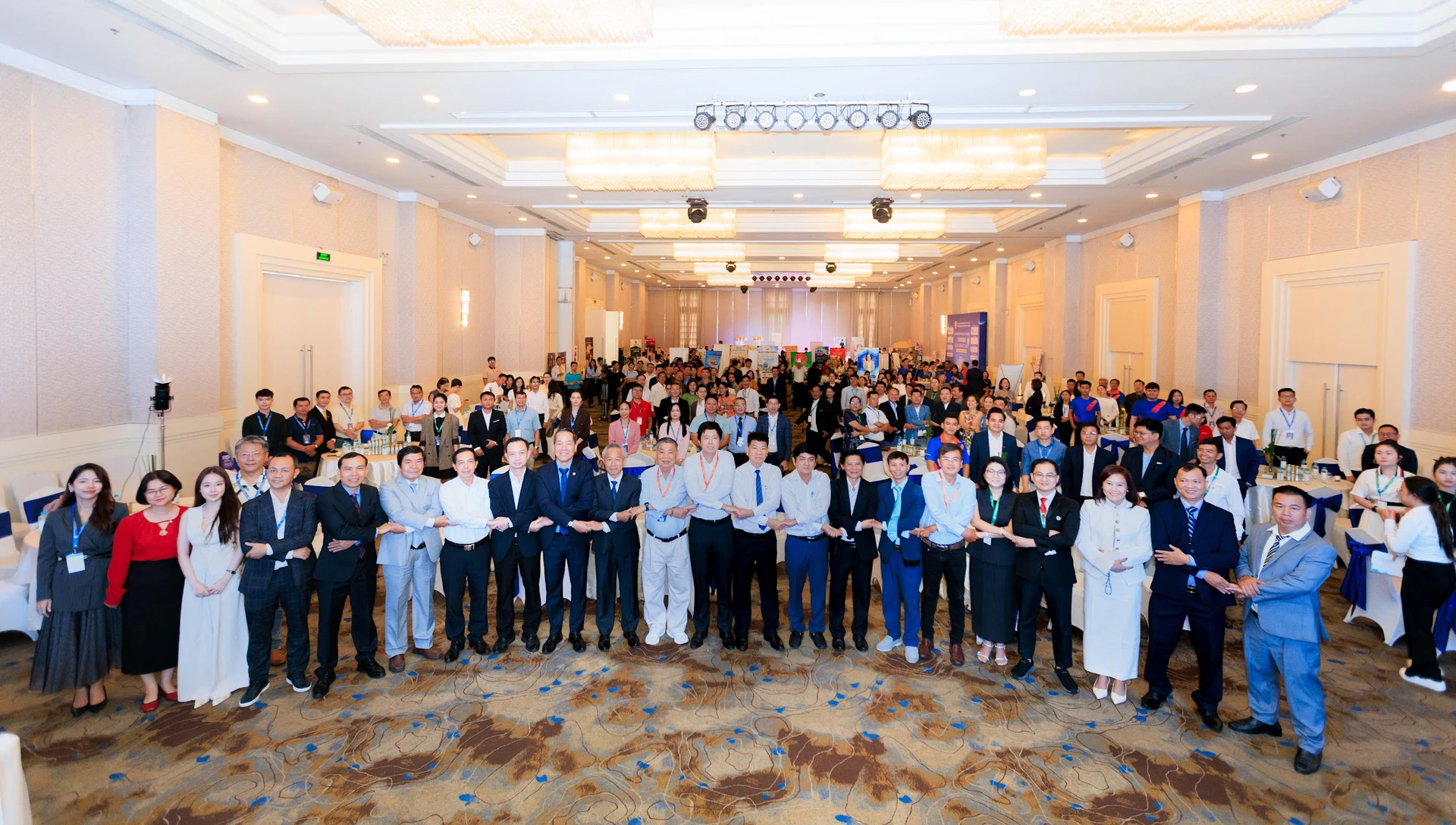 To&agrave;n cảnh TAHUBA B2B CONNECT #01
